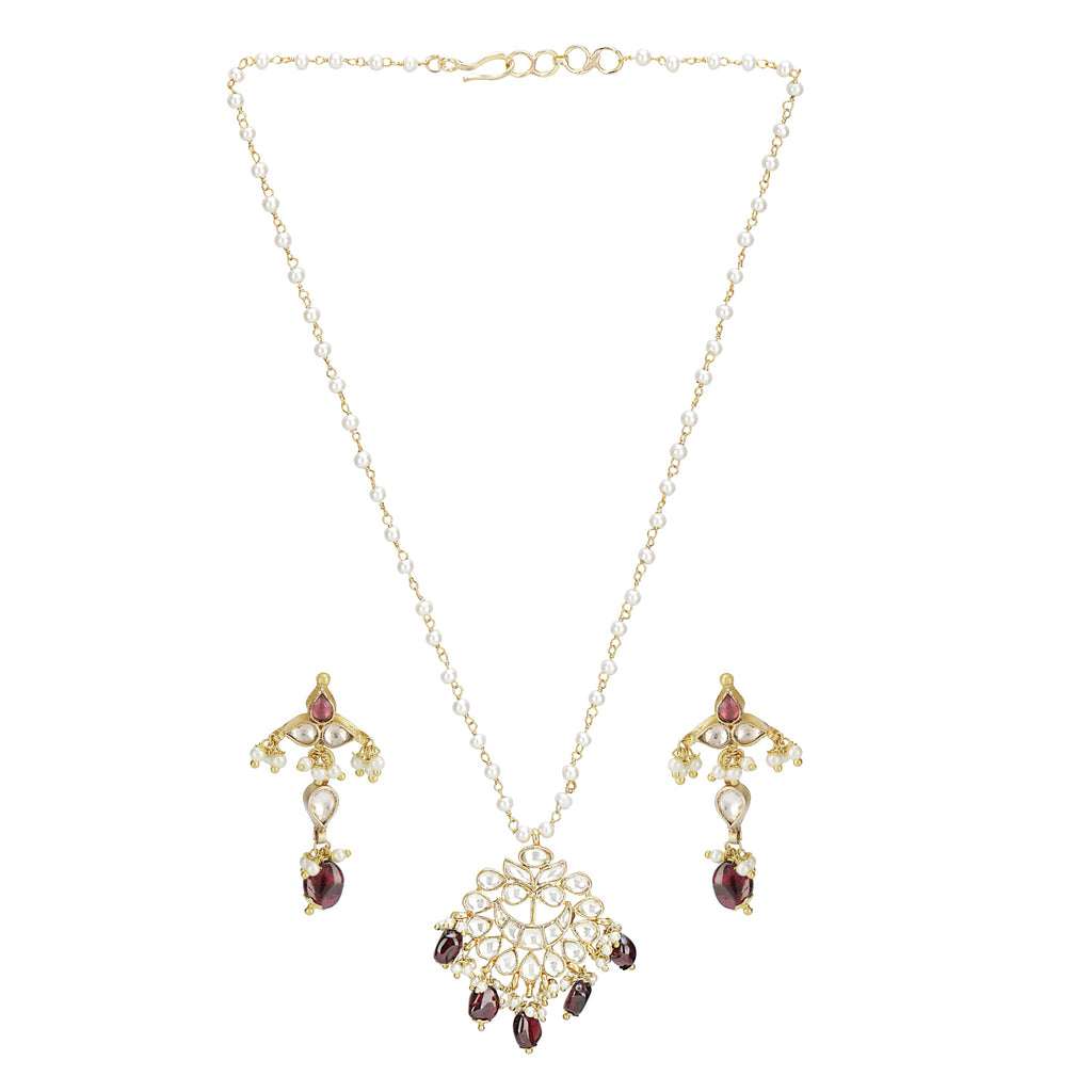 SANKRANTI KUNDAN EXCLUSIVES CHAND PENDANT SET