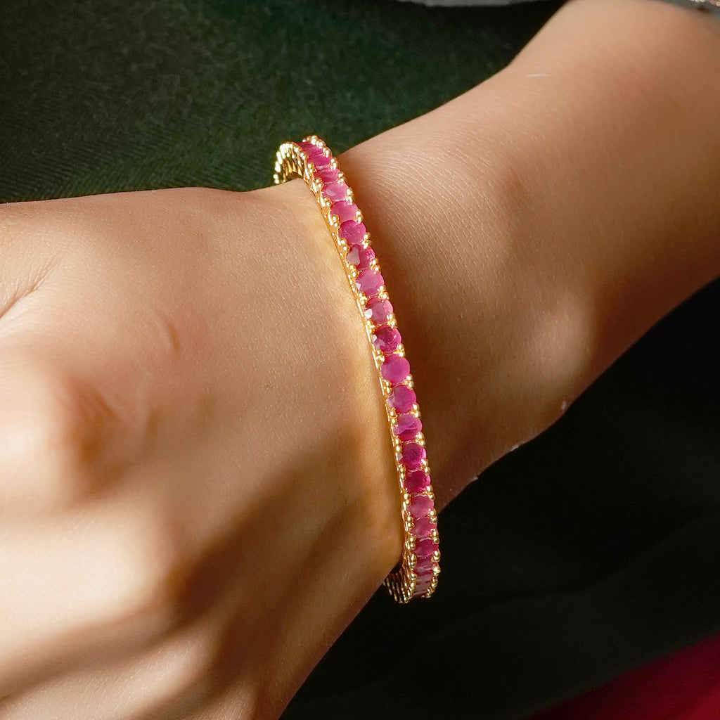 Oviya 22k Gold Plated Bangle