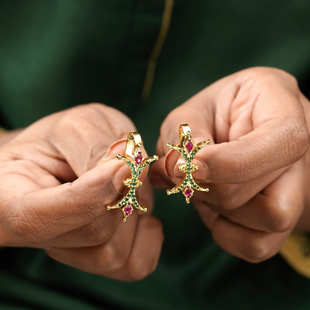 22k Gold Plated Taru Crest Earcuff