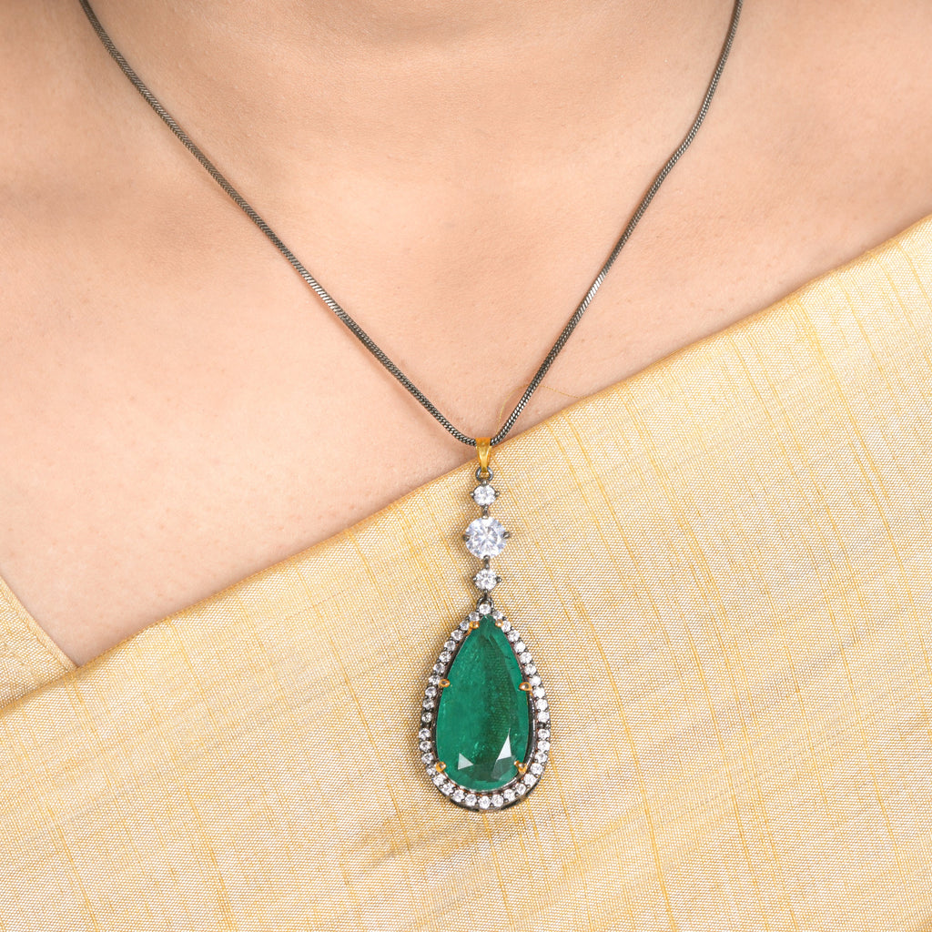 22k Gold Plated Amolya Vrinda Pendant Set