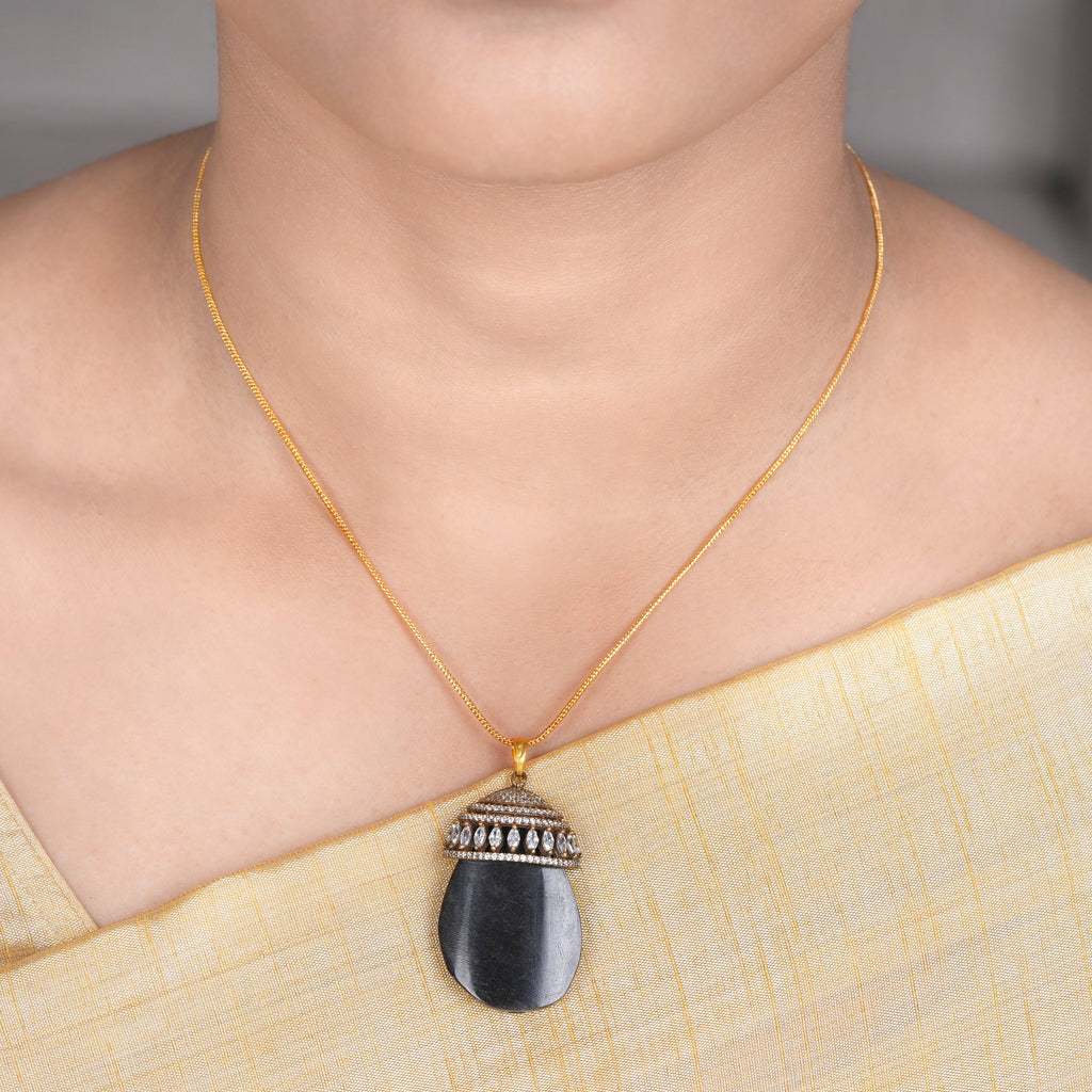 22k Gold Plated Amolya Tamira Pendant Set