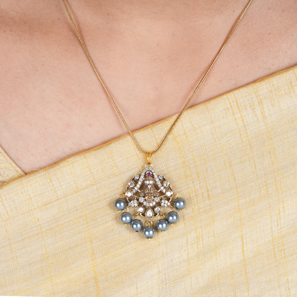 22k Gold Plated Amolya Tanirika Pendant Set