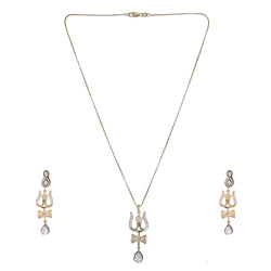 22k Gold Plated Nyra Yashita Pendant Set