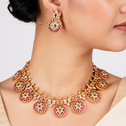 Vayana Necklace Set