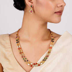 Selira Necklace Set
