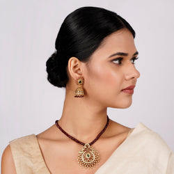 Tavisha Pendant Set