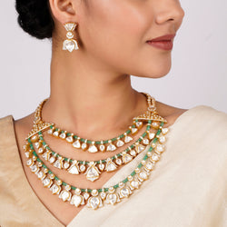 Sinala Necklace Set