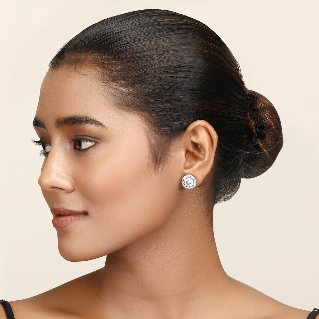 Haripriya Solitaire Earring