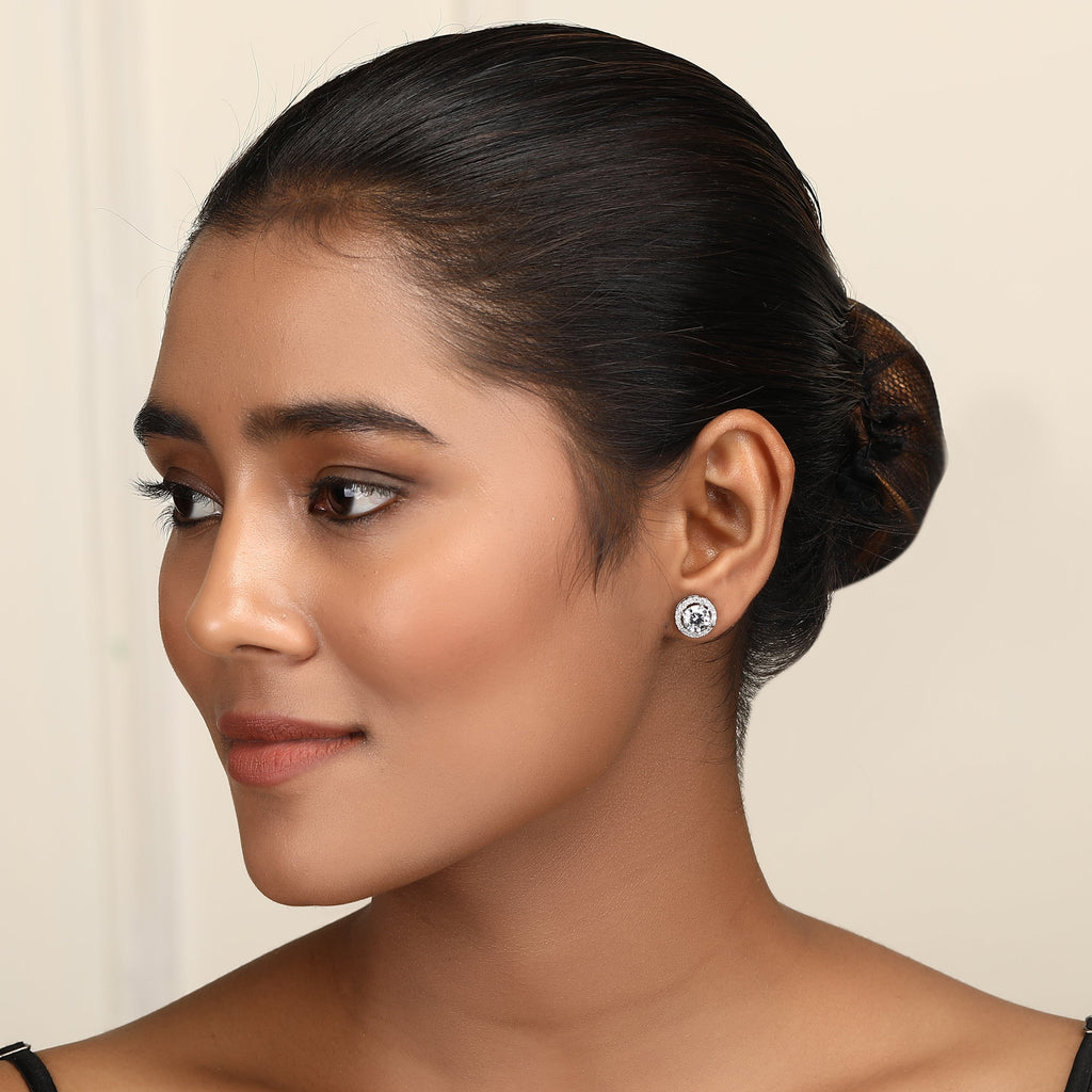 Chhavi Solitaire Earring
