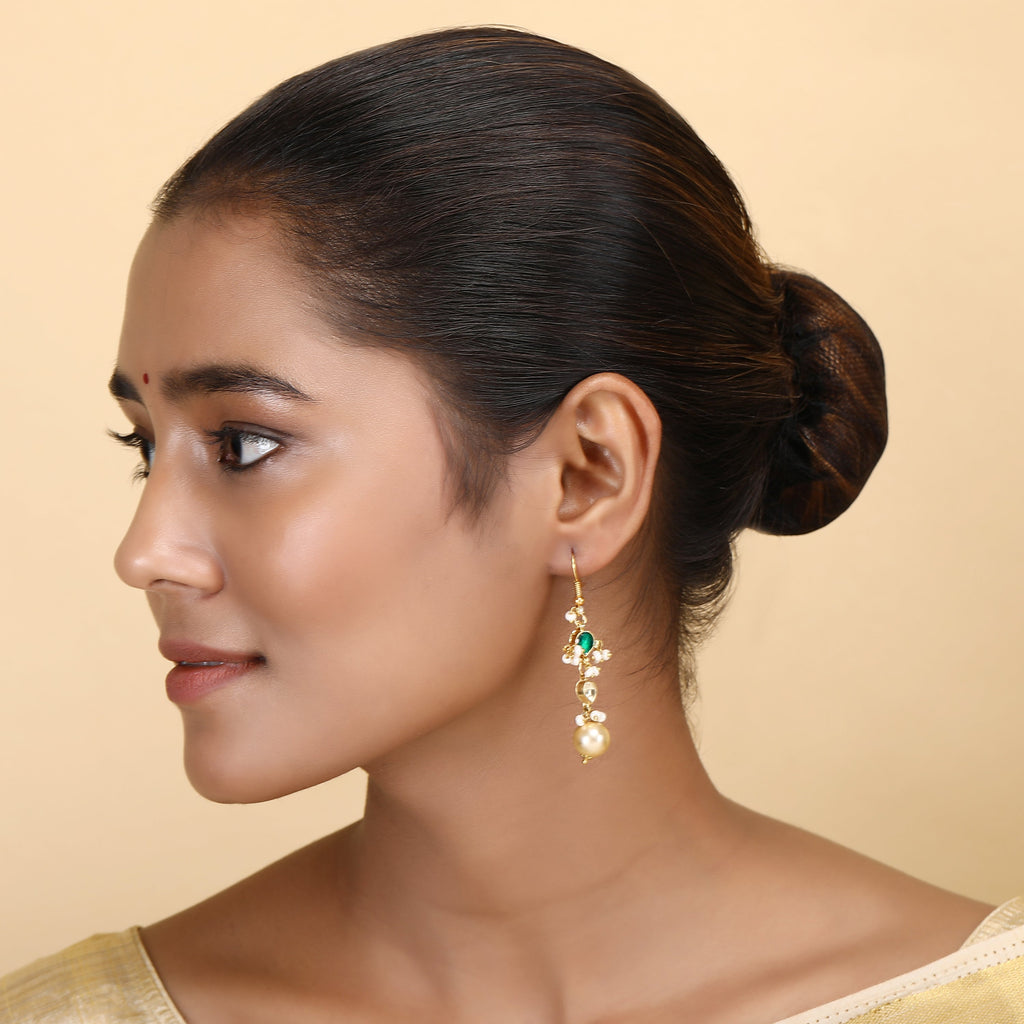 Chalak Nazuk Kundan Earring