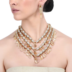 SARVISHTHA NECKLACE