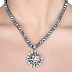 LAJWANTI PENDANT